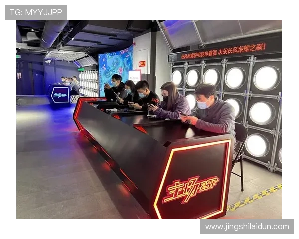 南京枫帆战队奋勇出击书写荣耀征程引领电竞新时代辉煌篇章