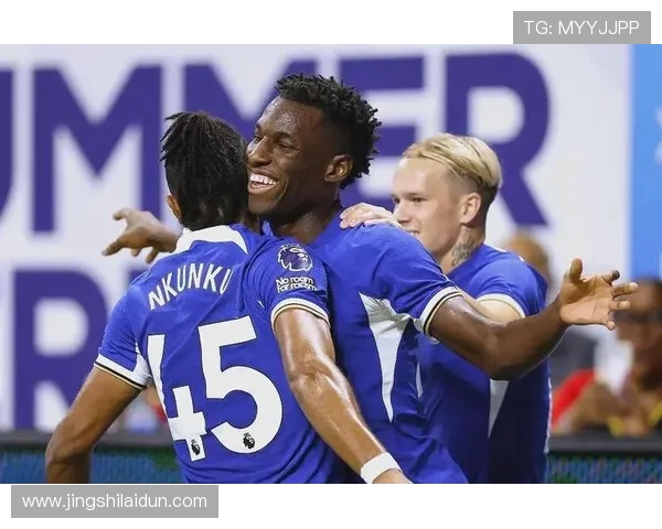 切尔西足球俱乐部的崛起与挑战:从蓝军辉煌到重建之路 切尔西足球俱乐部的崛起与挑战:从蓝军辉煌到重建之路