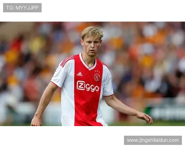 弗伦基德容中场核心地位解析及其在现代足球体系中的战术价值