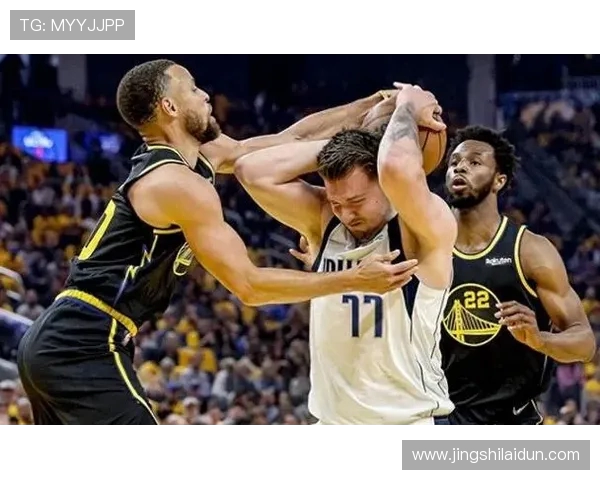 NBA赛季新篇章：超级球星纷纷崛起，激烈竞争助力联盟变革