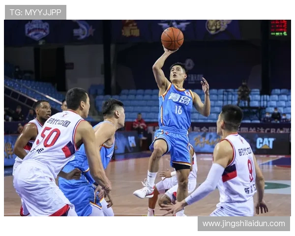 广州篮球队在比赛中的控球策略与失误分析探讨