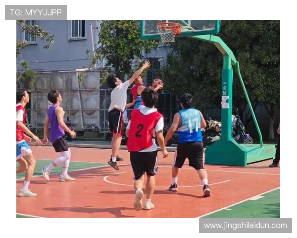 张芳篮球生涯回顾与展望：从球场到人生的精彩对话