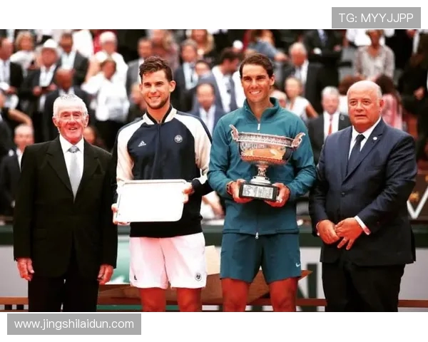 深度对话:陈伟如何在网球世界中追寻梦想与成长的故事 深度对话:陈伟如何在网球世界中追寻梦想与成长的故事