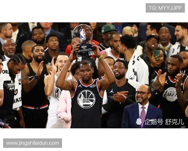 姚明：从篮球巨星到体育领袖的传奇人生与中国篮球发展之路