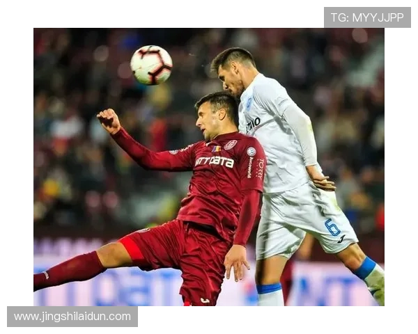 克卢日与索陆的激烈对决揭示了足球战术与团队合作的重要性 克卢日与索陆的激烈对决揭示了足球战术与团队合作的重要性